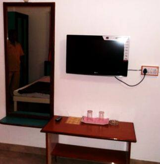 Sai Palace Lodge, Satara 3